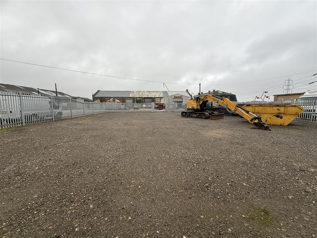 Property photo 3 of 3