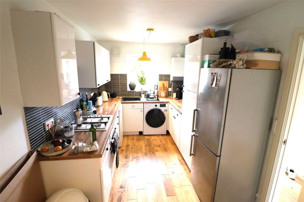 Property photo 2 of 10 Picture No. 08