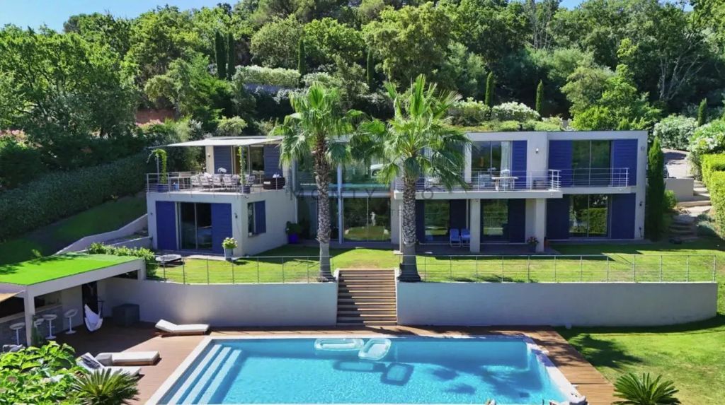 Property photo 1 of 18 Sale Contemporary Villa With Swimming Pool , Close To Beaches , Ramatuelle
