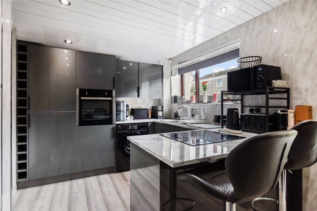 Property photo 3 of 21 Picture No. 08