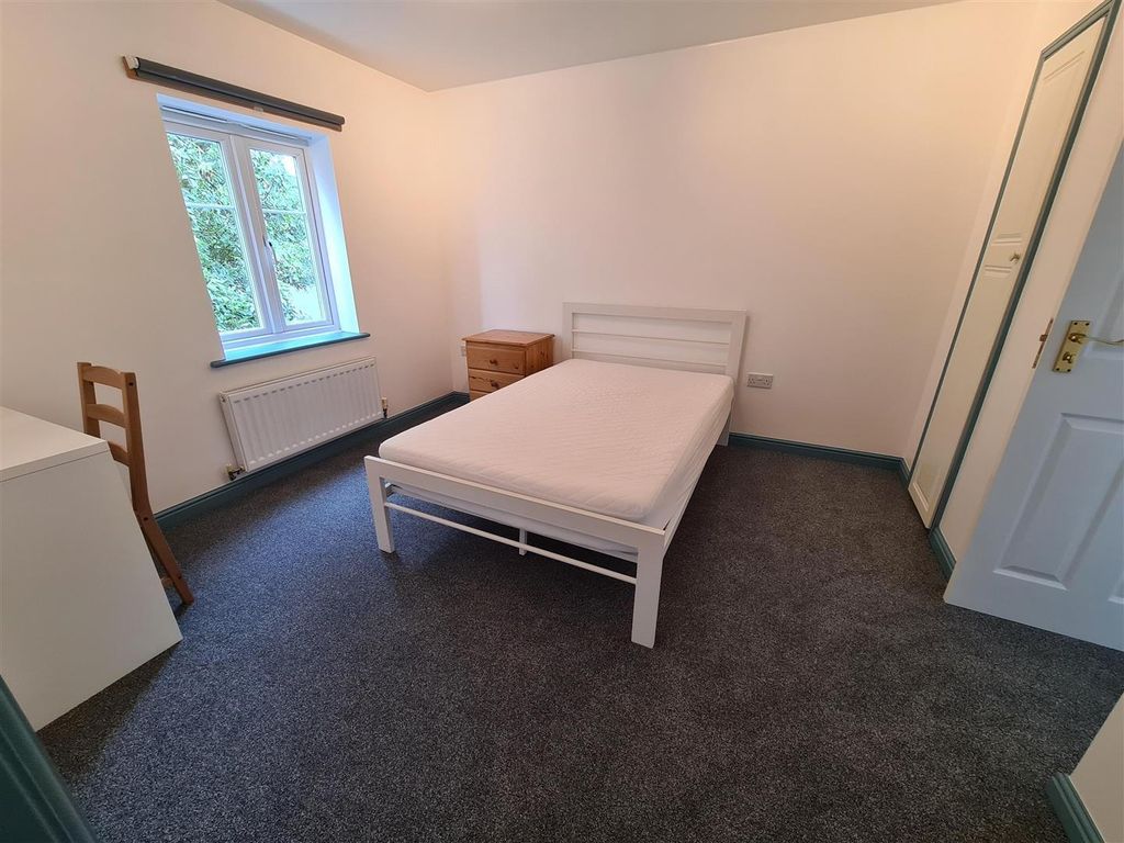 Property photo 2 of 8 F5Dghsenednjkmcyxxedltnpjxy.Jpg