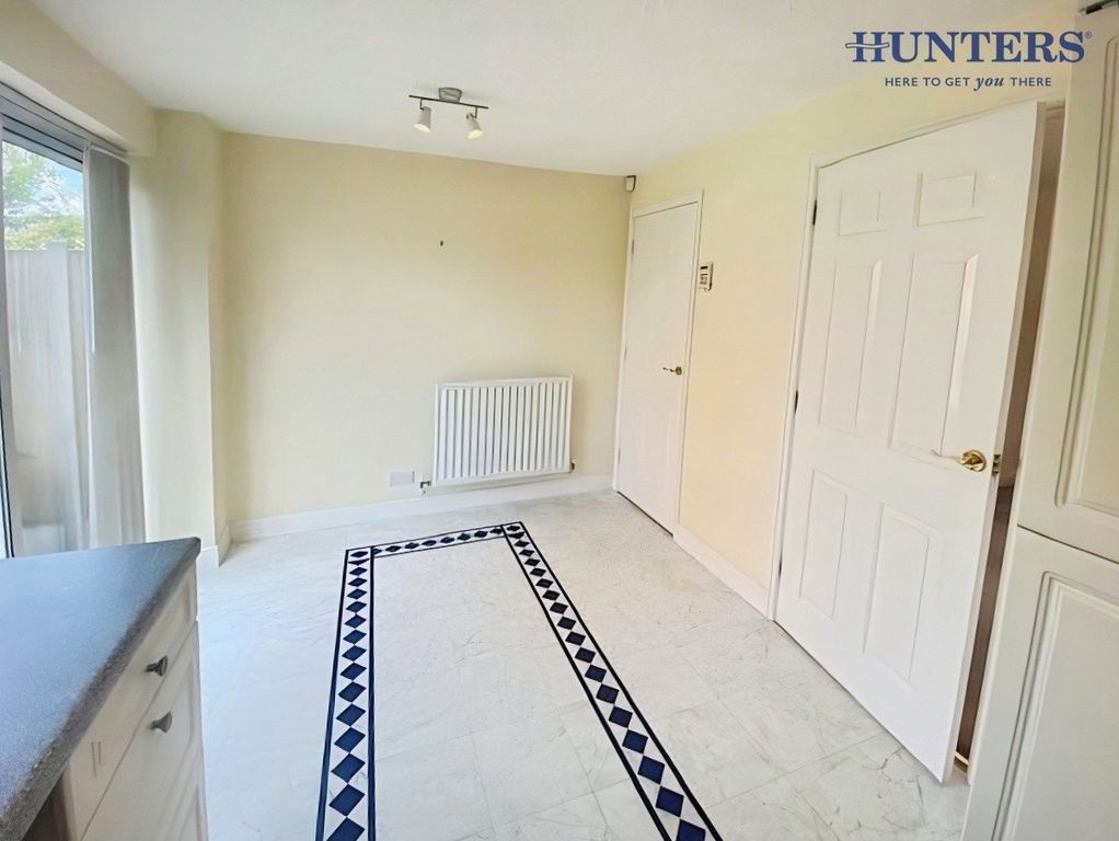 Property photo 3 of 10 Pbox-Img.Jpg