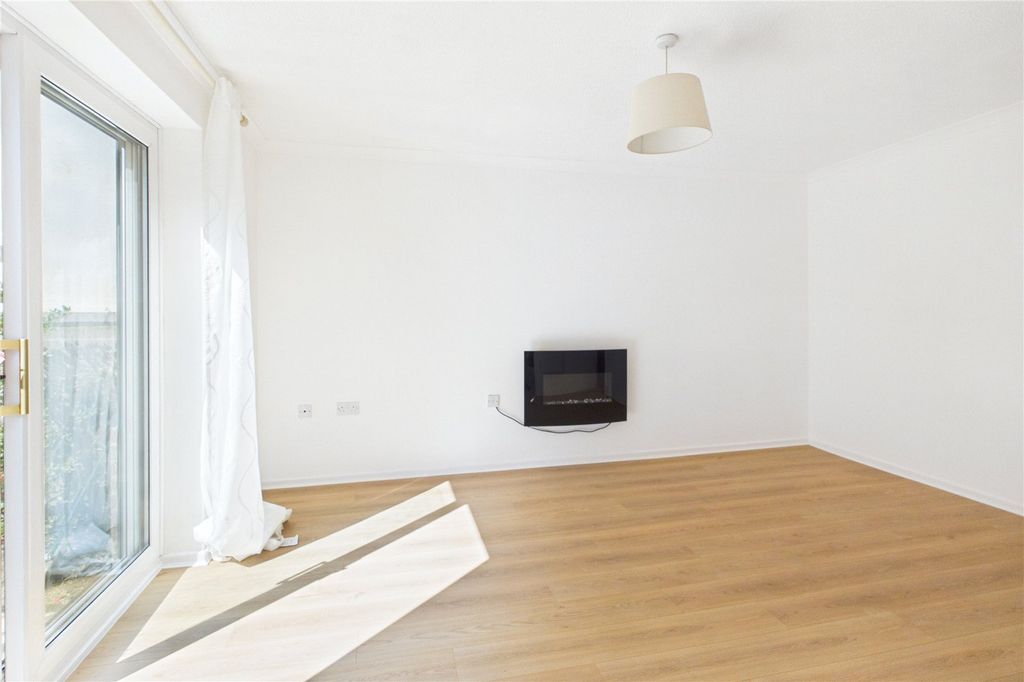 Property photo 3 of 10 Picture No. 07