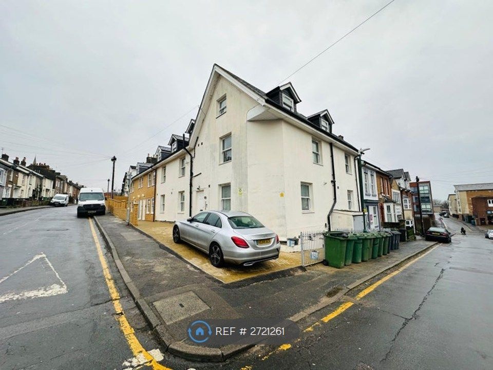 Property photo 2 of 6