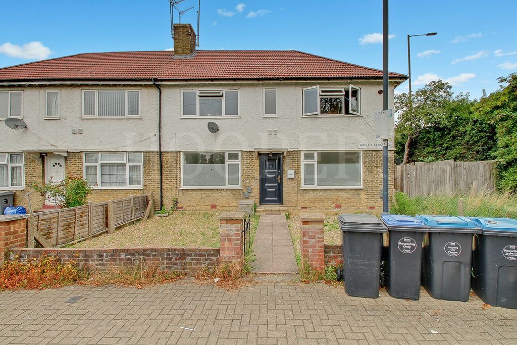 Property photo 1 of 13
