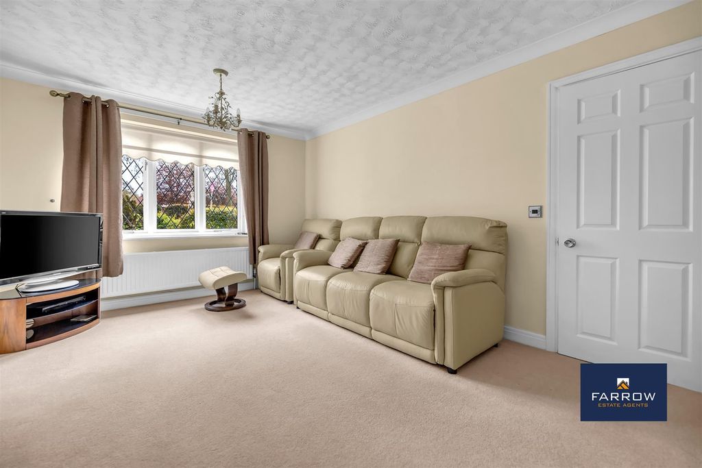 Additional image 4 of 3 bed detached bungalow for saleWellgarth, Grimsby DN32