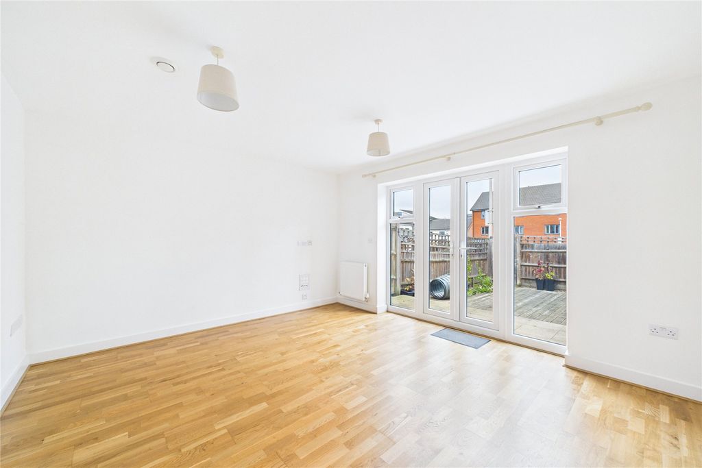 Property photo 2 of 8 Picture No. 03