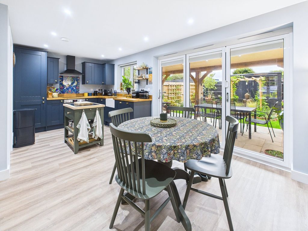 Property photo 2 of 35