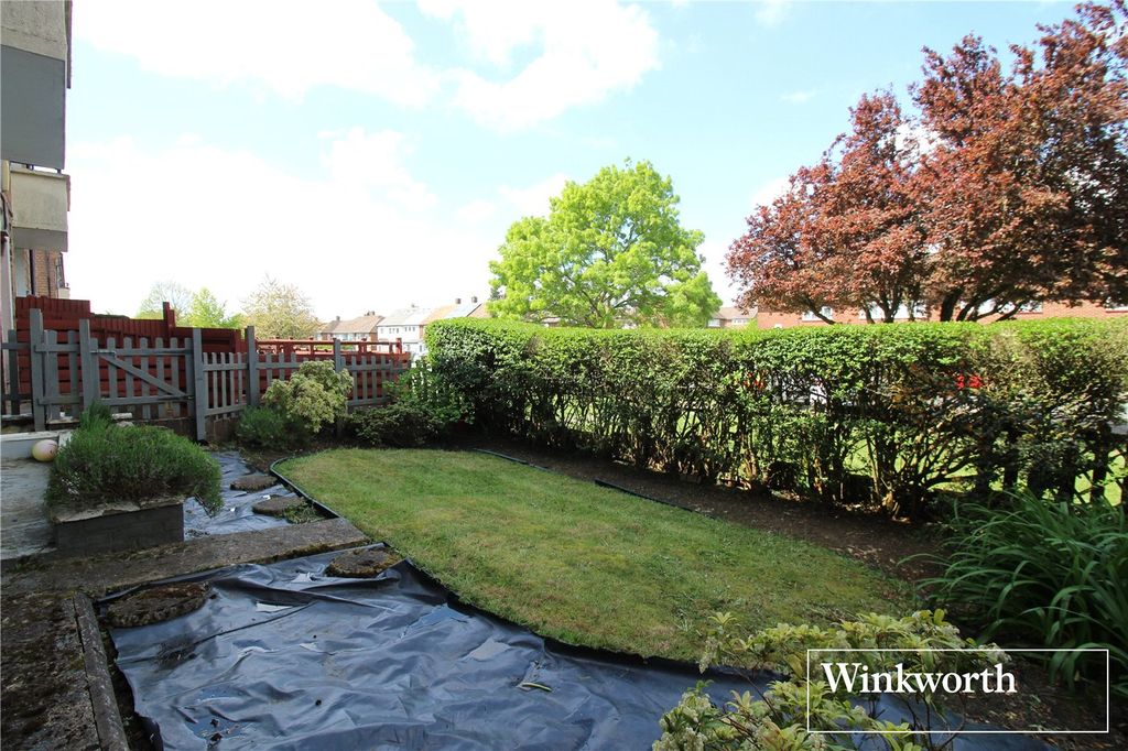 Property photo 2 of 11 Picture No. 15