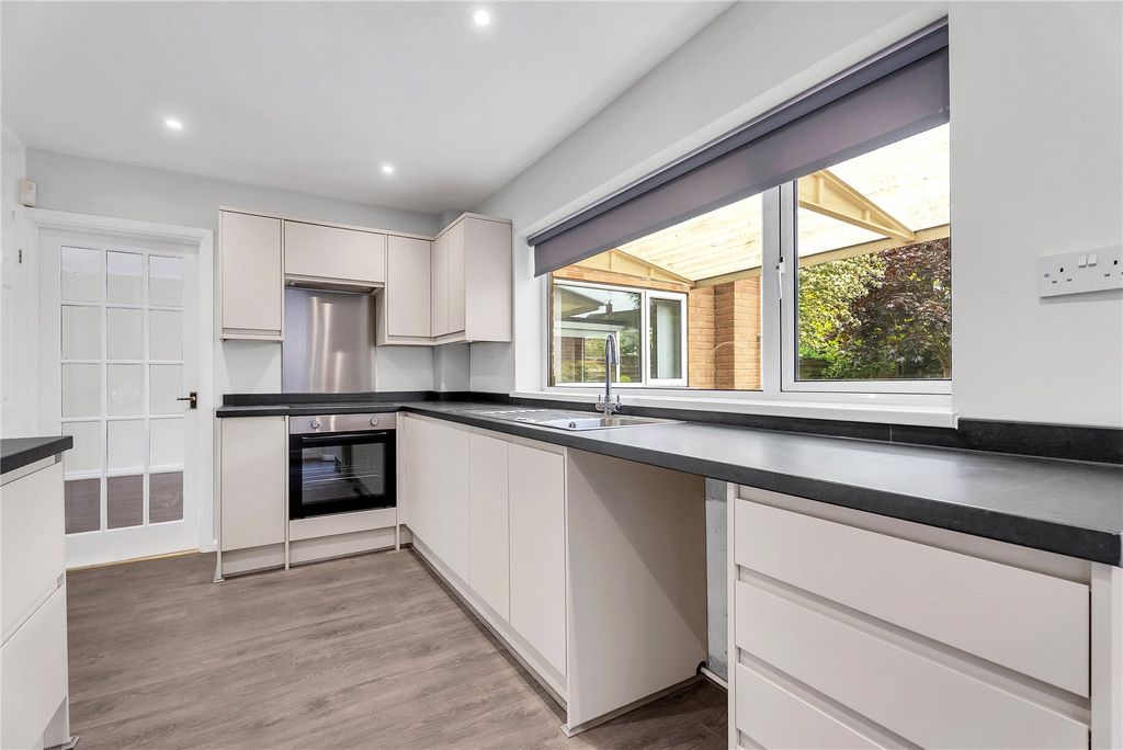 Property photo 2 of 19 Picture No. 65