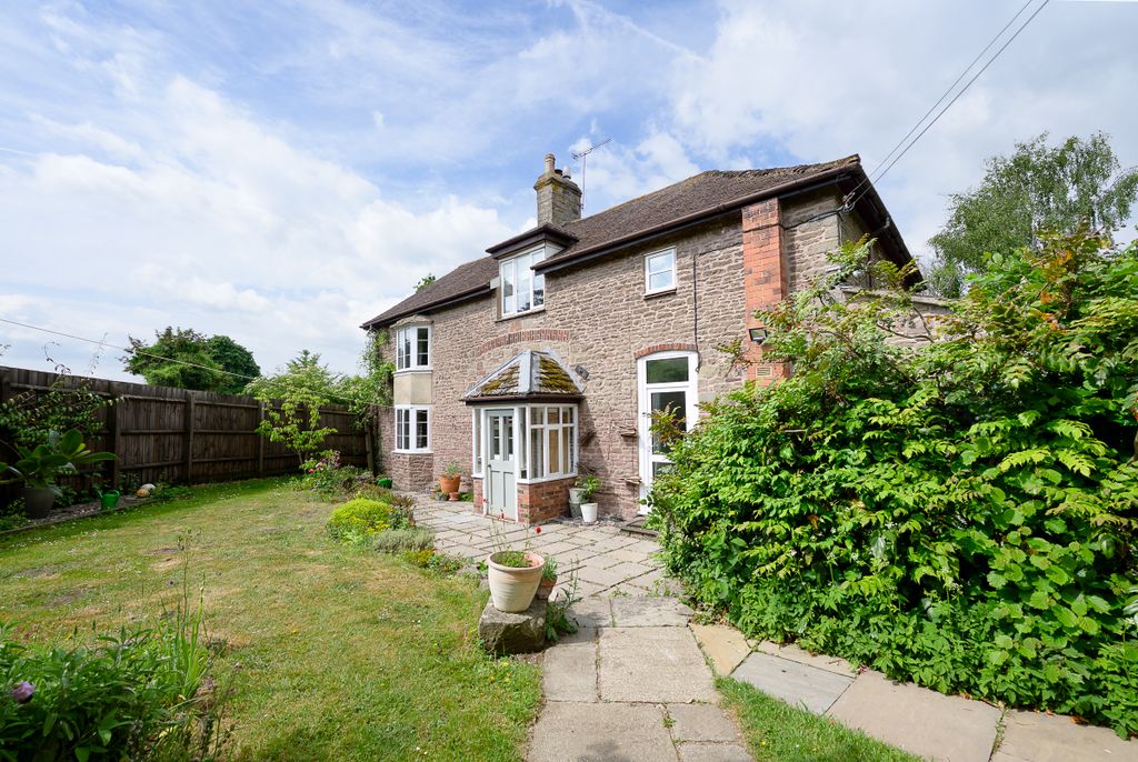 Property photo 1 of 28