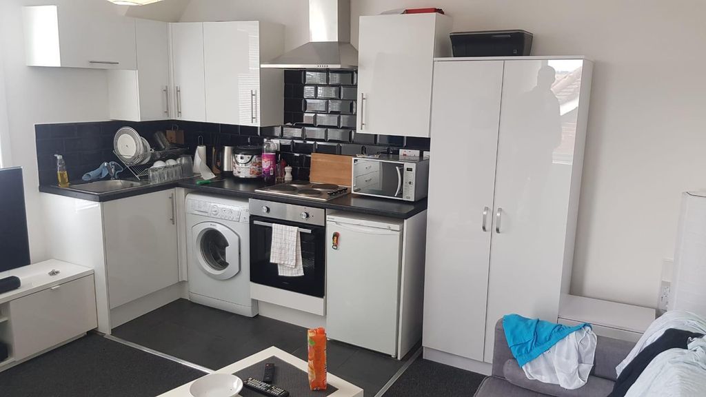 Property photo 3 of 10 Property