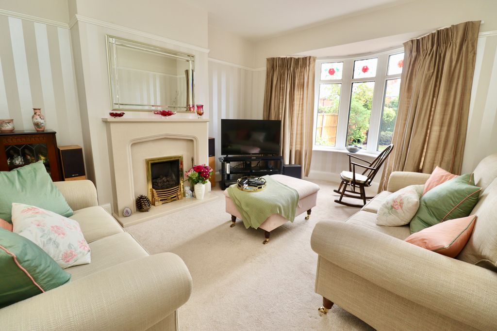 Property photo 3 of 25 Img_9891