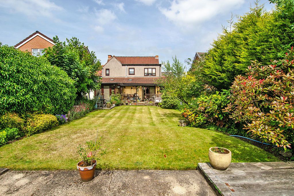 Property photo 2 of 30 Photo 28