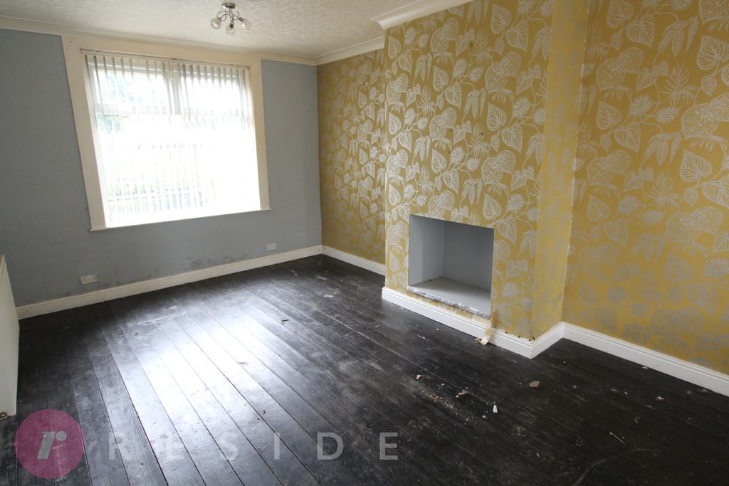 Property photo 2 of 12 Lounge