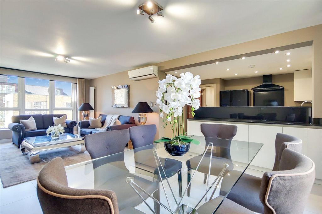 Property photo 3 of 23 Picture No. 03