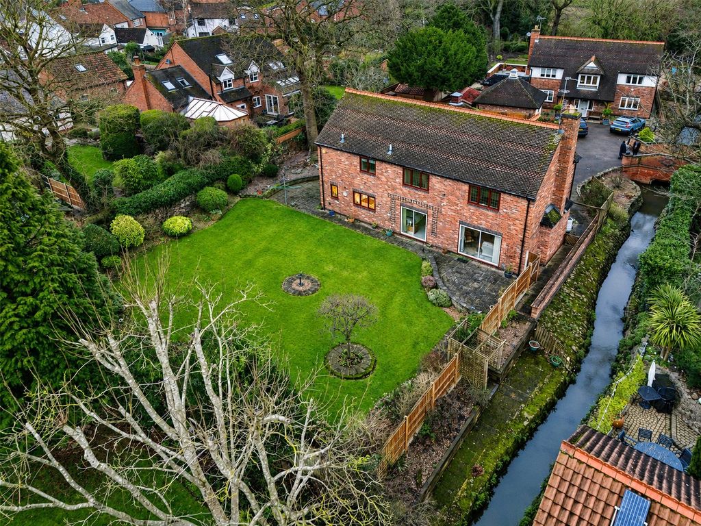 Property photo 3 of 32 Picture No. 89
