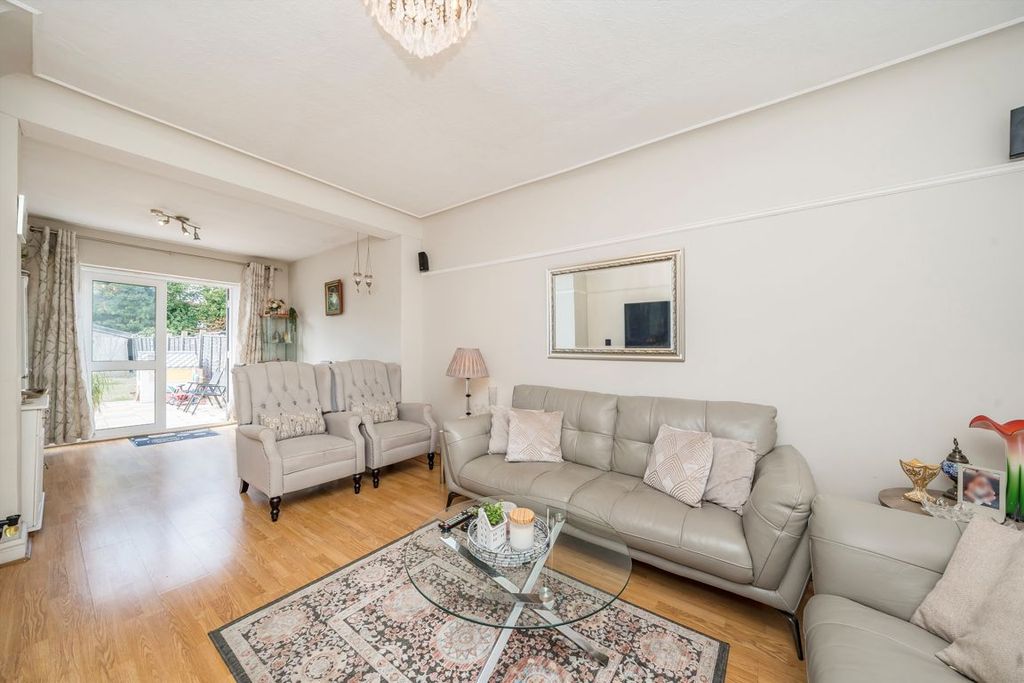 Property photo 2 of 7