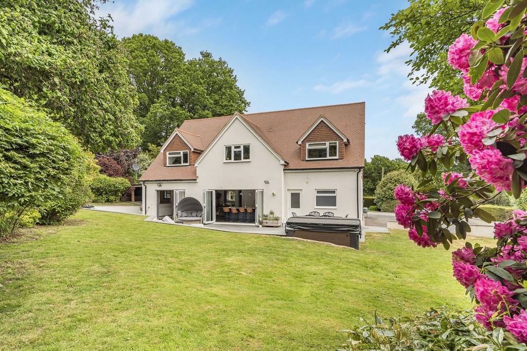 Property photo 2 of 17 Not Specified