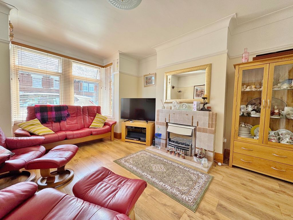 Property photo 3 of 21