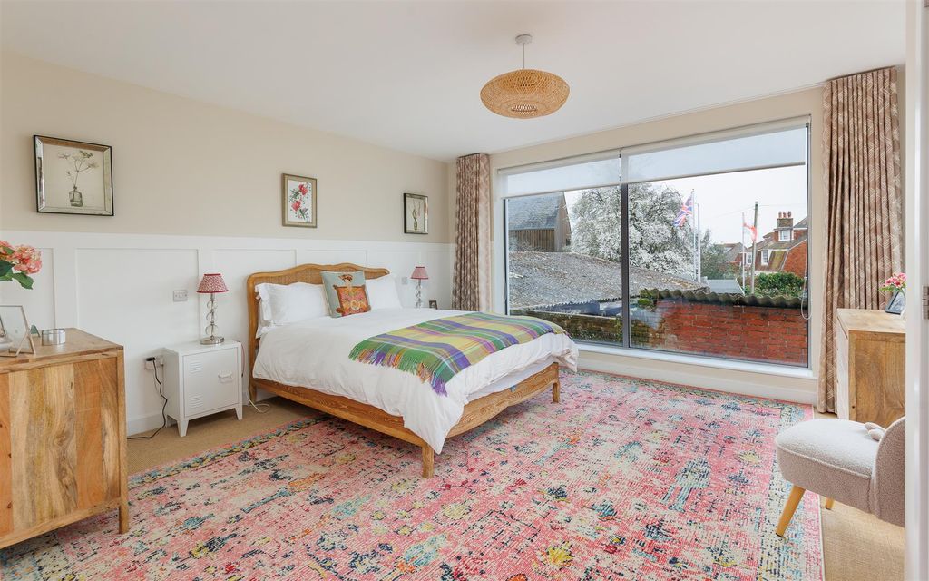 Property photo 3 of 29 17.Jpg