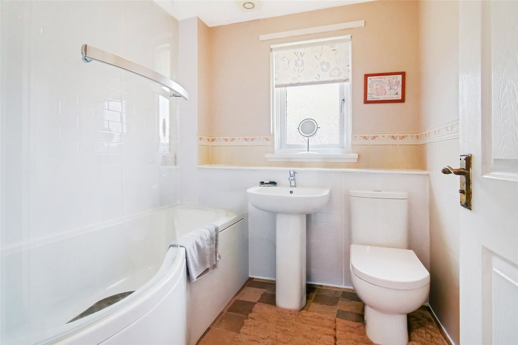 Additional image 11 of 3 bed semi-detached house for saleMellerstain Drive, Yoker, Glasgow G14