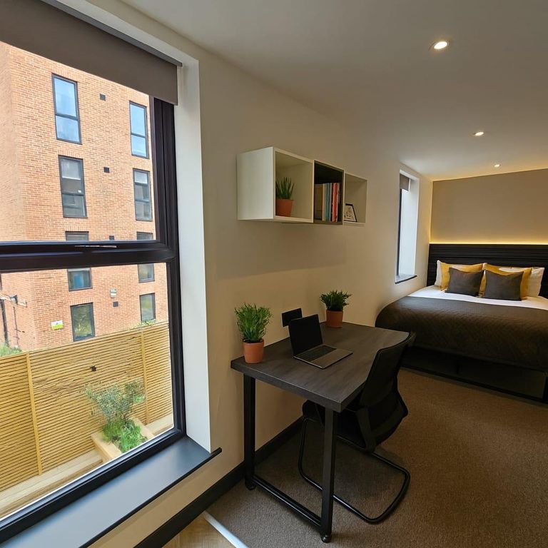 Property photo 3 of 8 Derby2.Jpeg