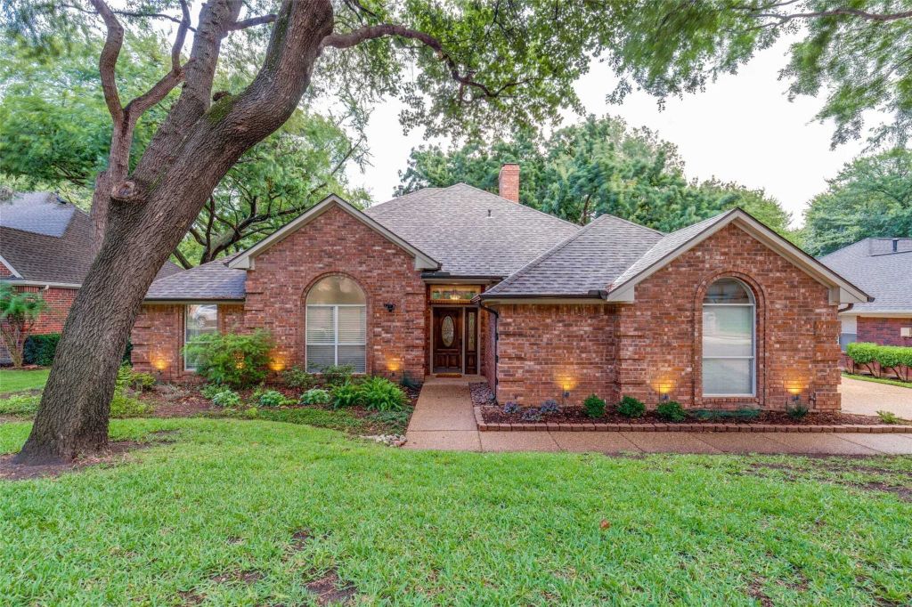Property photo 1 of 31