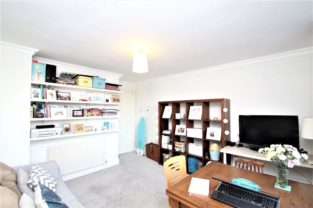 Property photo 3 of 8 Picture No. 05