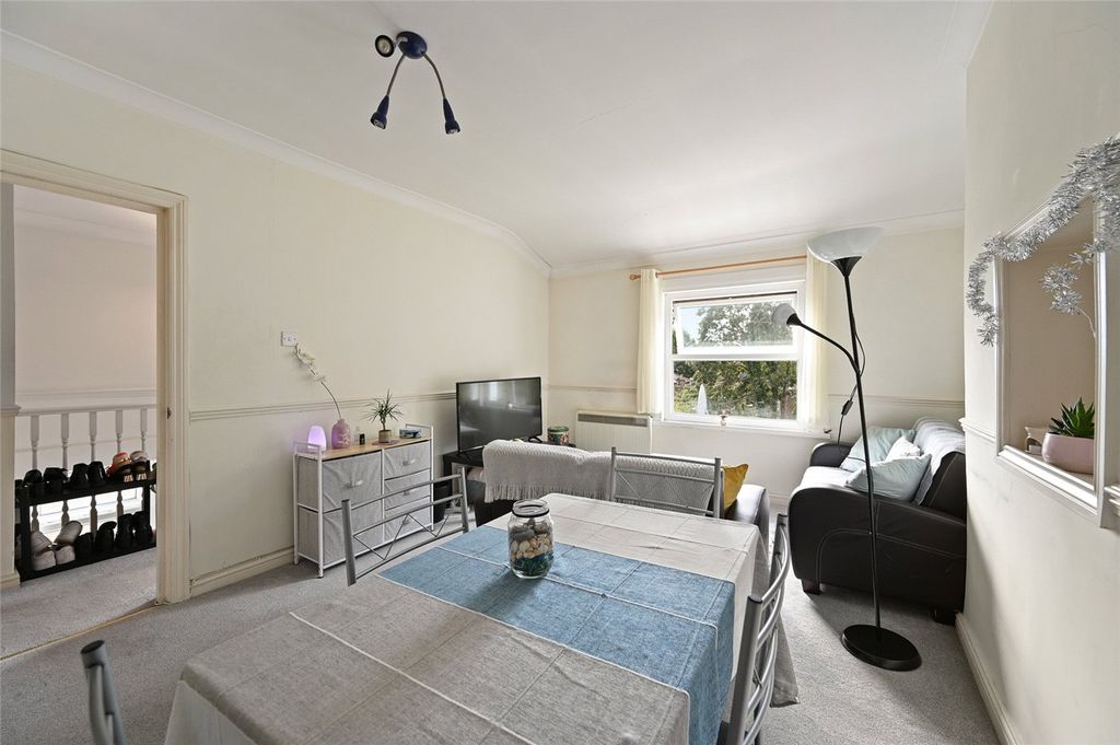 Property photo 3 of 10 Picture No. 05