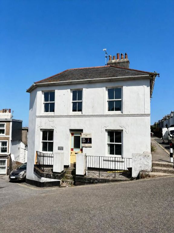 Property photo 1 of 11