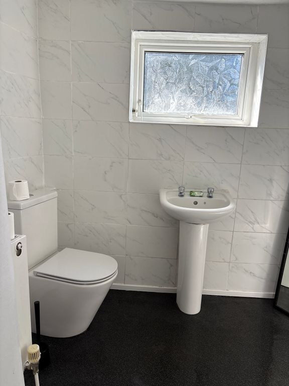 Property photo 3 of 4