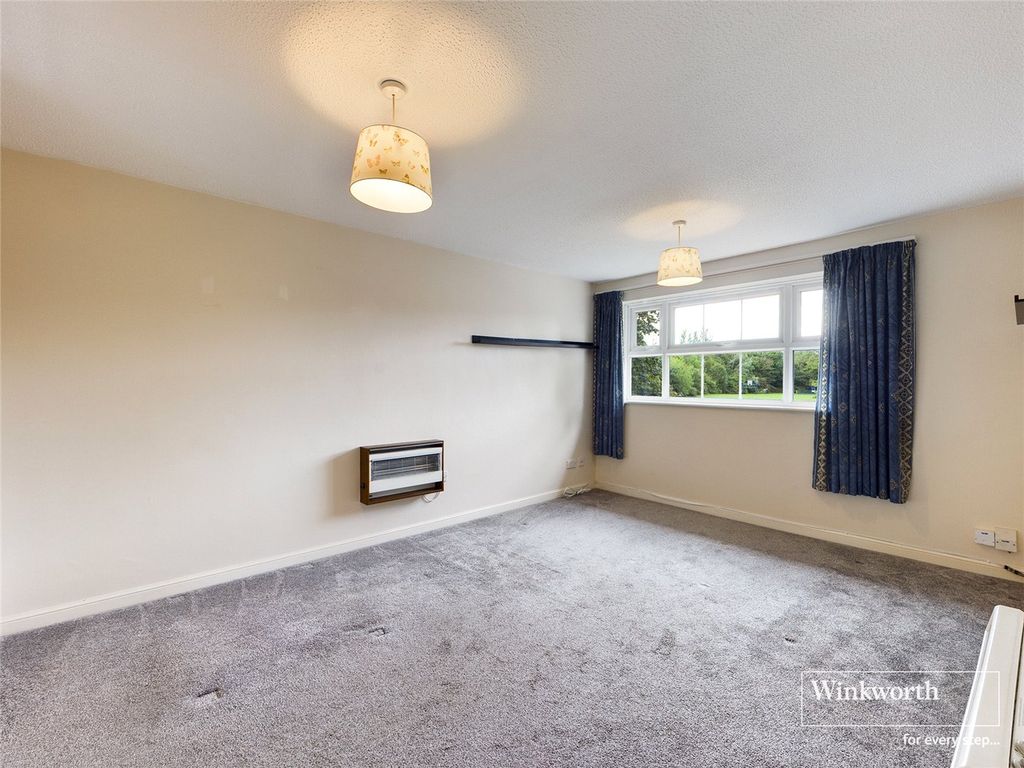 Property photo 3 of 7 Picture No. 17