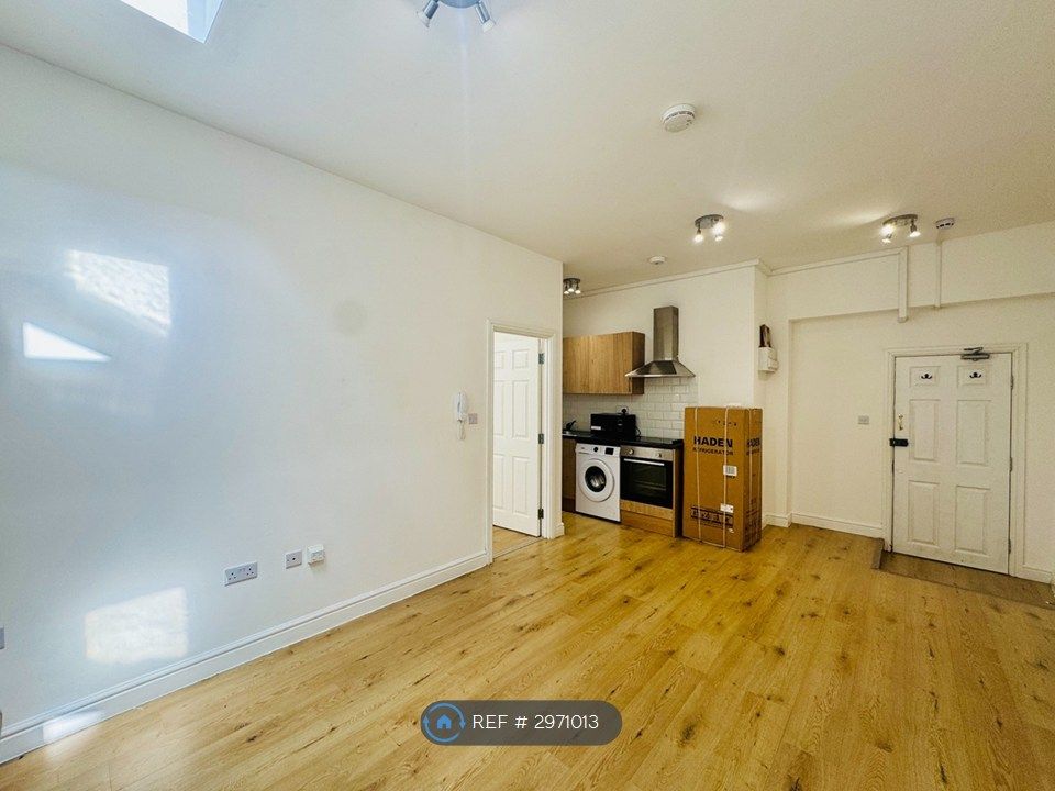 Property photo 3 of 7