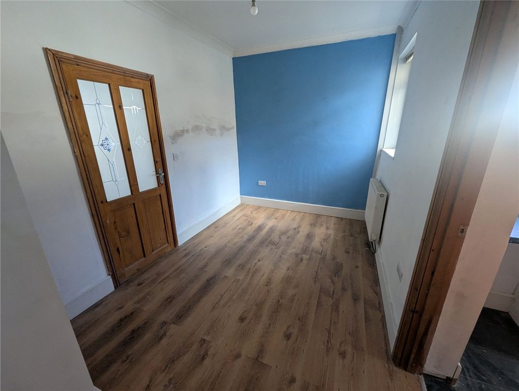 Property photo 3 of 9 Picture No. 21