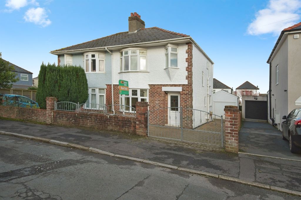 Property photo 1 of 24