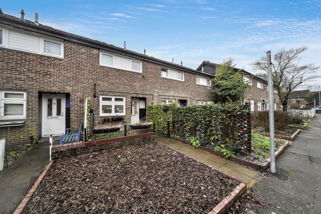 Property photo 2 of 4 55 Charnwood Road, Hillingdon, Uxbridge, Middlesex, Ub10 0Hf