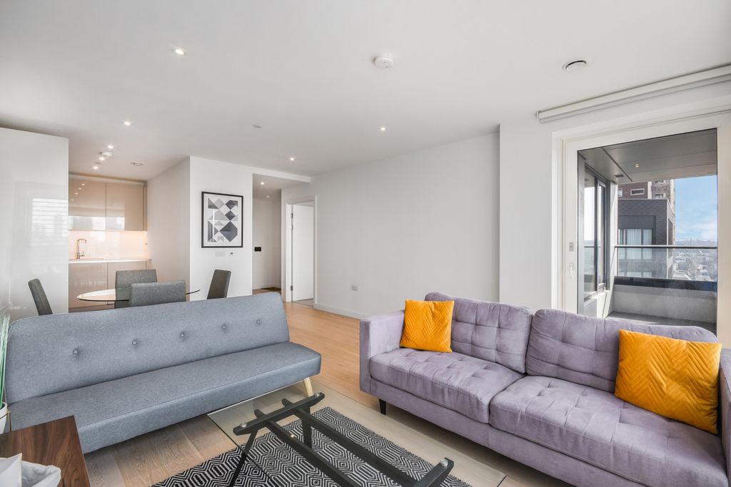 Property photo 1 of 9 Living Area