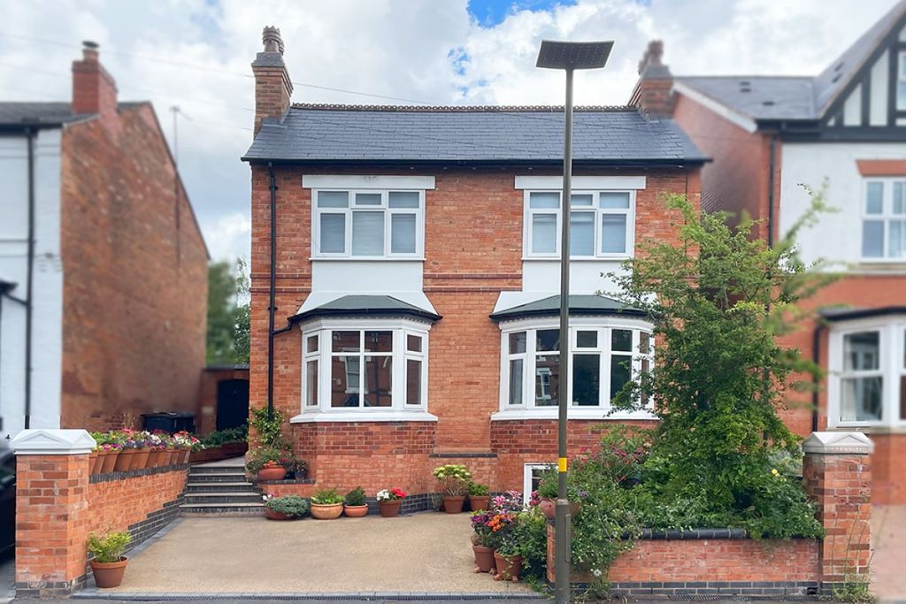 Property photo 1 of 24