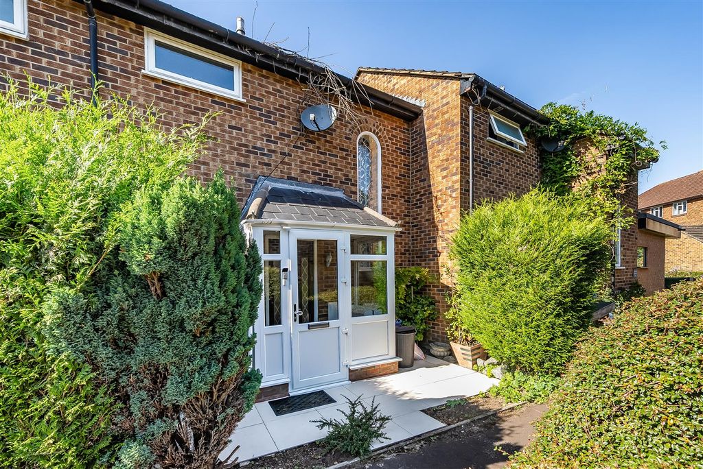 Property photo 1 of 16