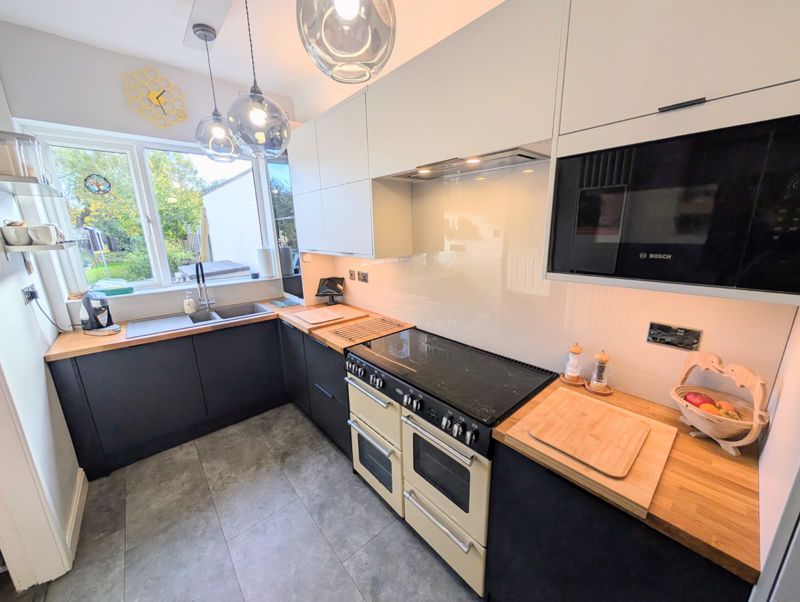 Property photo 2 of 17 Photo 8