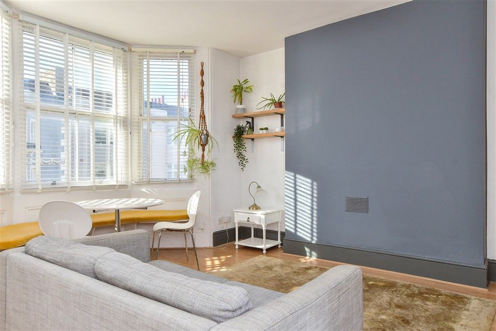 Property photo 2 of 11 Lounge/ Kitchen/ Diner