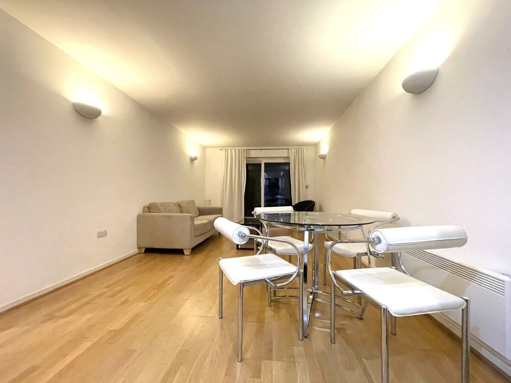 Property photo 2 of 9 Gallery