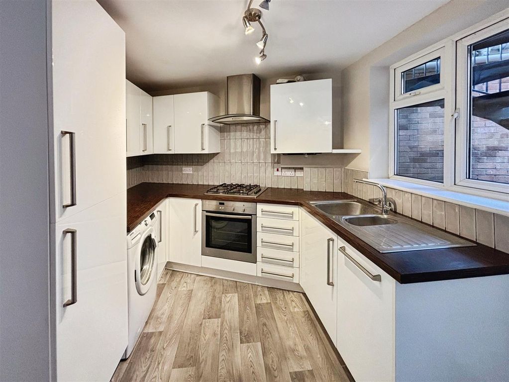 Property photo 2 of 12 5Cad37Eb-Photo 209-18-25 2C 2017 2019 2053.Jpg