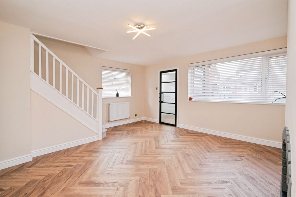 Property photo 2 of 19 Living Room