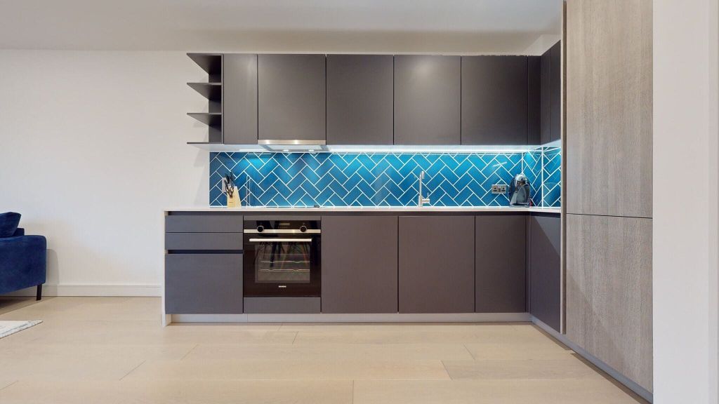Property photo 2 of 17 Kitchen