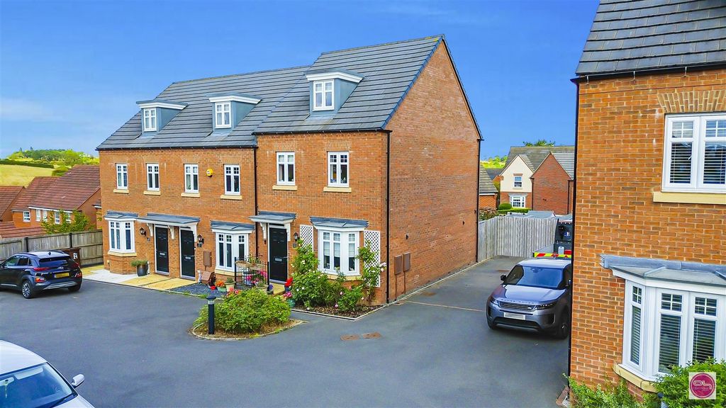 Property photo 2 of 34 Rook Avenue, Burton On Trent (4).Jpg