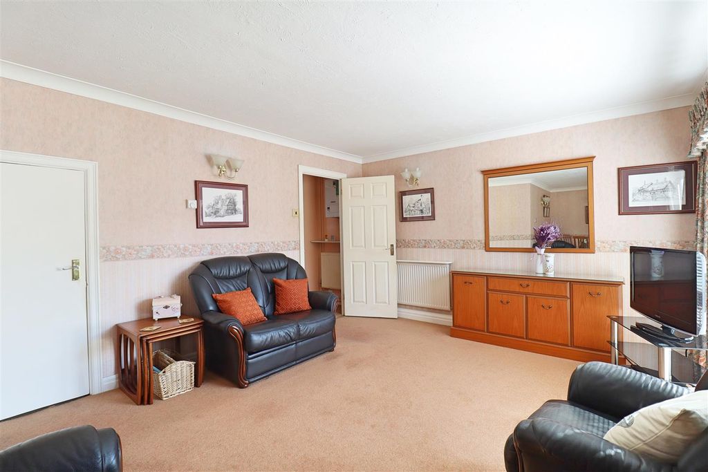 Property photo 2 of 16 Img_4723.Jpg