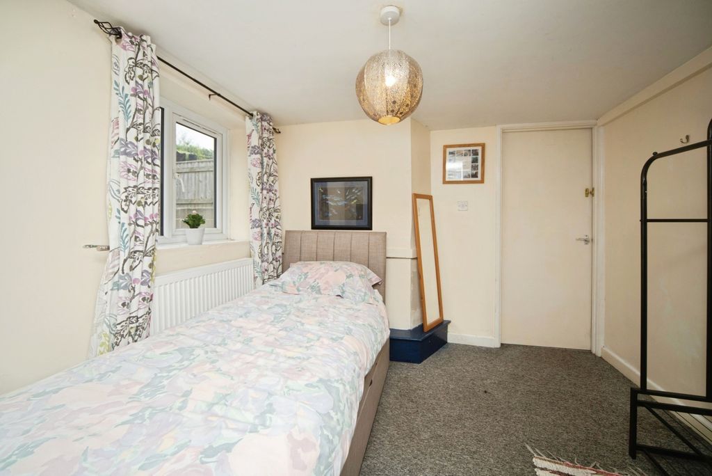 Additional image 12 of 2 bed flat for saleRutters Lane, Ilminster, Somerset TA19