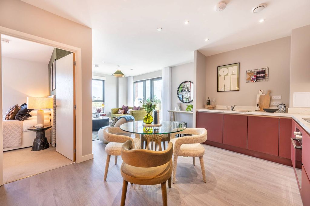 Property photo 2 of 22